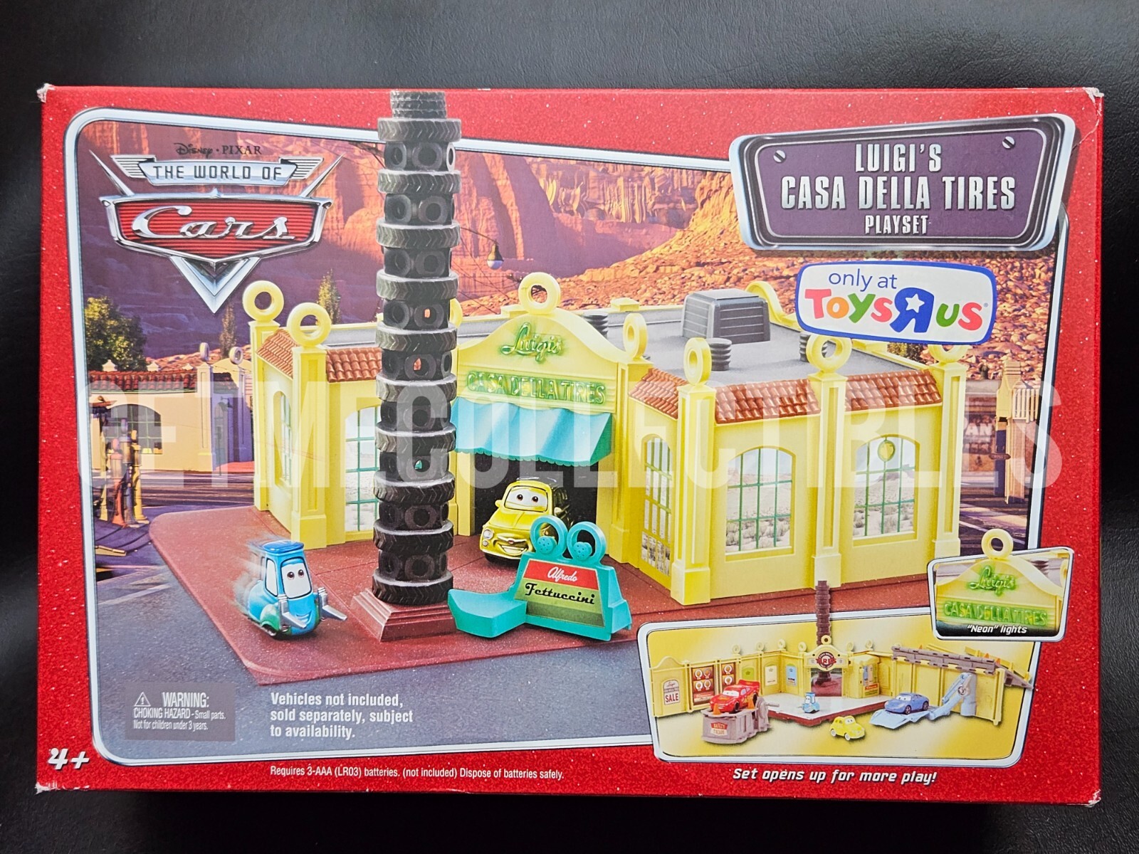DISNEY PIXAR CARS LUIGI'S CASA DELLA TIRES PLAYSET WOC SAVE 6% GMC