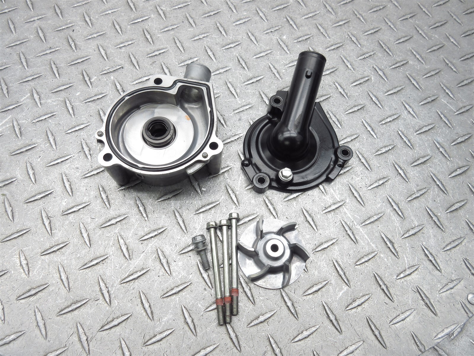 2014 13-16 Kawasaki ZX6R Ninja 636 ZX636 OEM Water Pump Engine