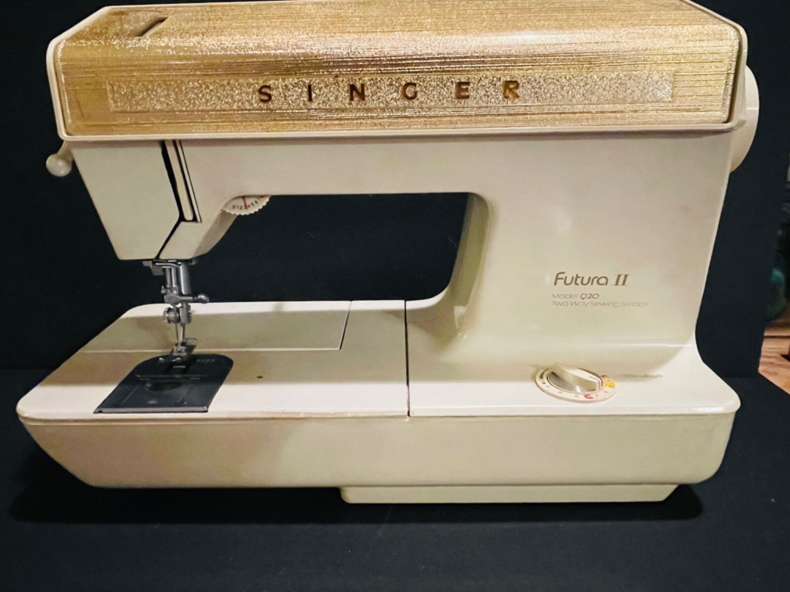 UNTESTED Vintage Singer Futura II Model 920 Two Way Domestic Sewing