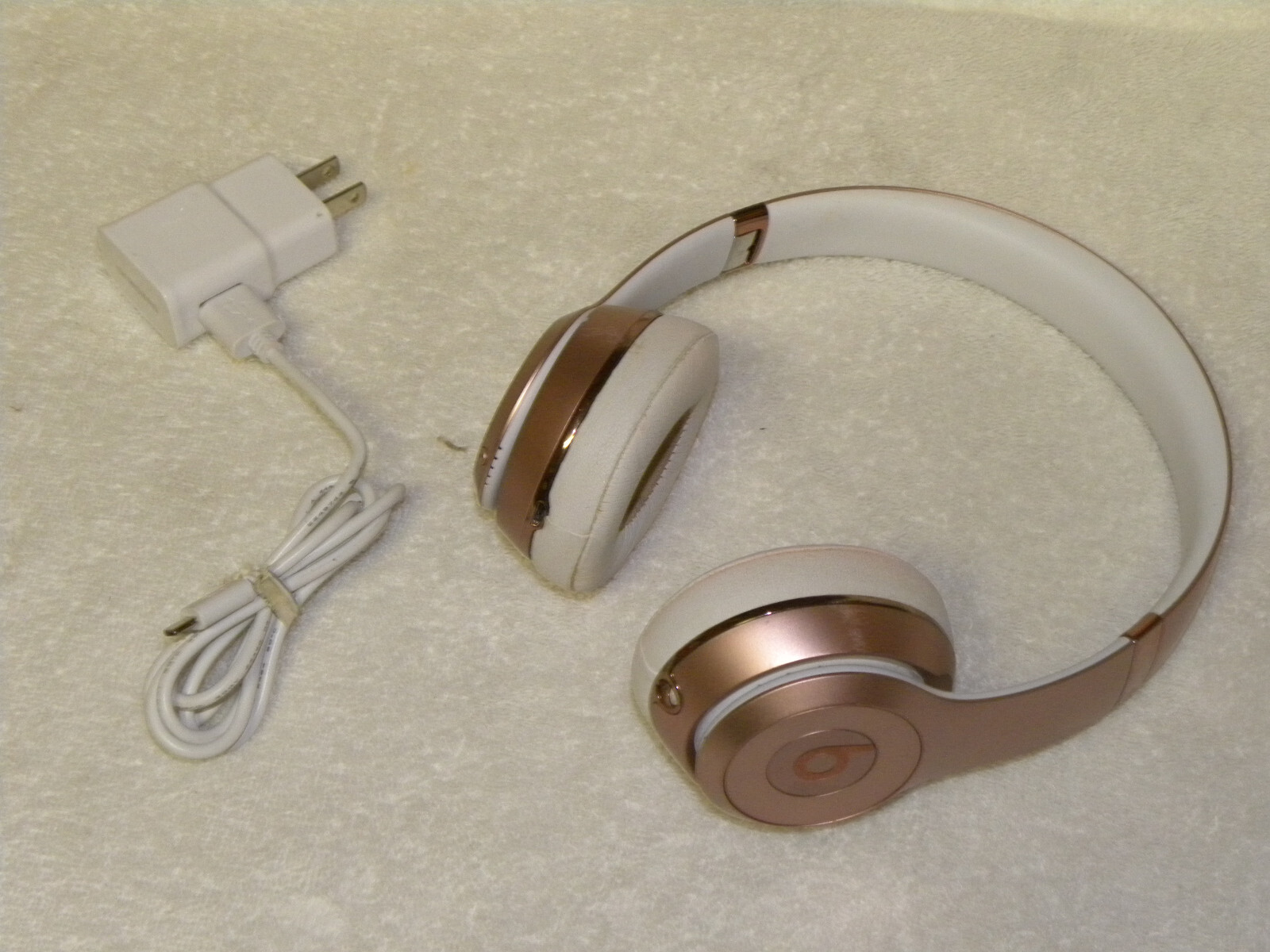 Beats by Dr. Dre Solo3 Wireless On the Ear Headphones Rose Gold With Charger 695974861223 eBay