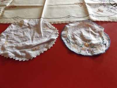 3 VINTAGE LINEN'S 2 ROUND 1 RUNNER SO PRETTY W/BUTTERFLIES HAND STITCHED