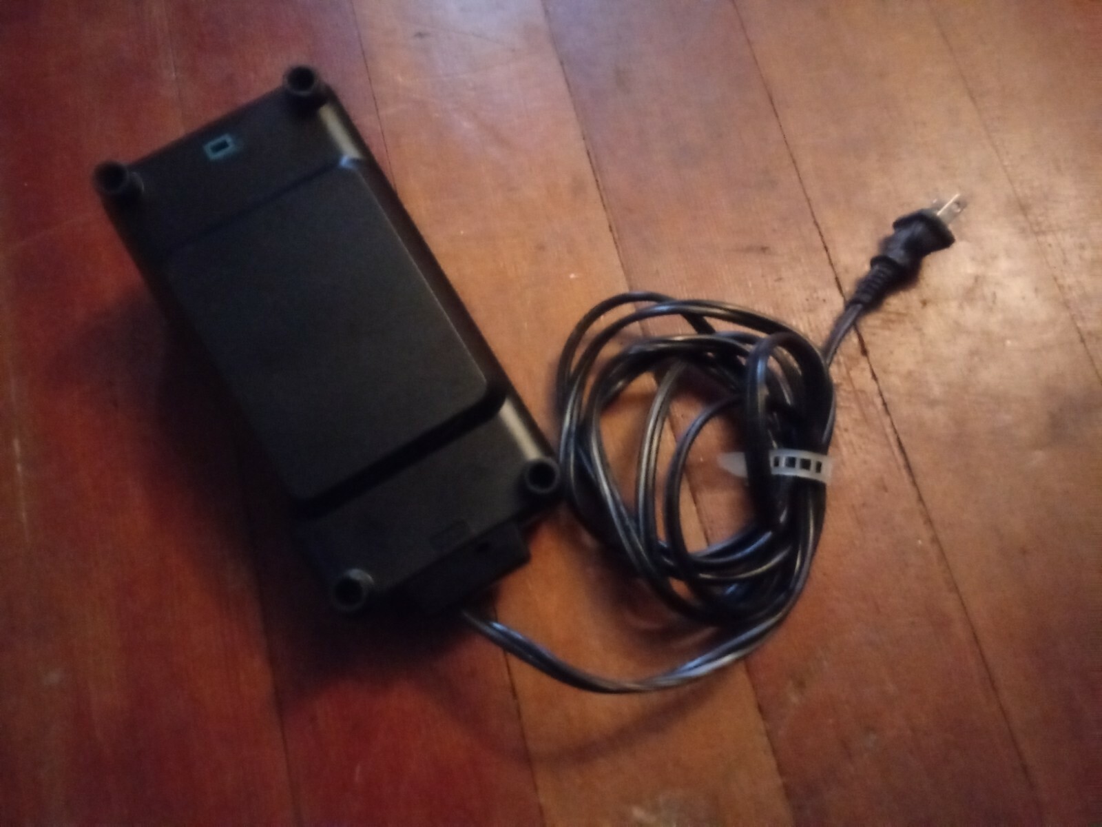 Genuine MAKITA DC1804T 7.2-18V Ni-MH Ni-Cd Battery Charger 18v Tested 9.6 12