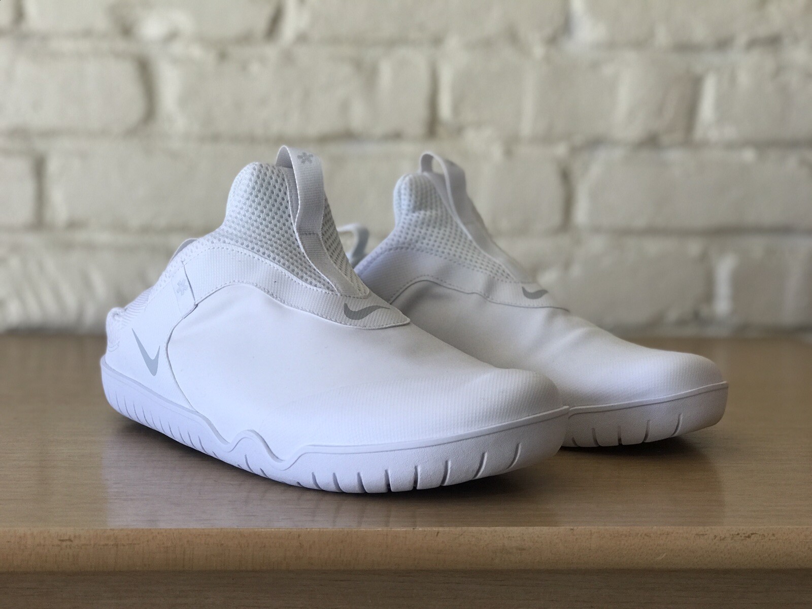 Nike Air Zoom Pulse Nurse Medical White Shoes