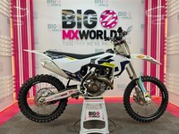 Husqvarna FC 450 2016 - Brand New Plastics, Chain & Sprockets