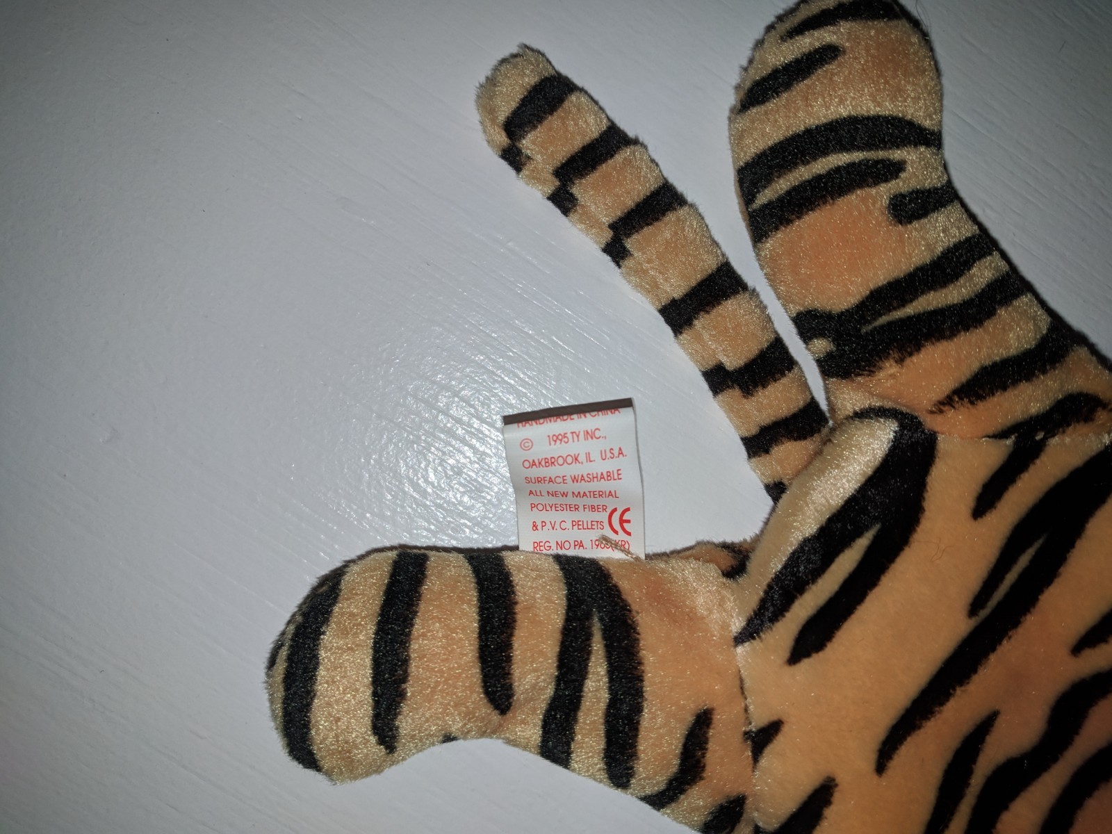 1995 Ty Beanie Babies Collection - Stripes - RARE (mis-tagged)  - Retired - MWMT