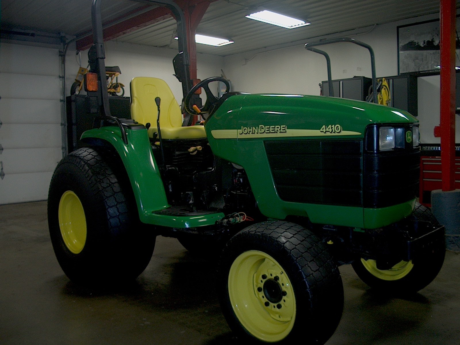 John Deere 4410 Tractor 4WD Equipped for Loader attachment 776 hours One owner!