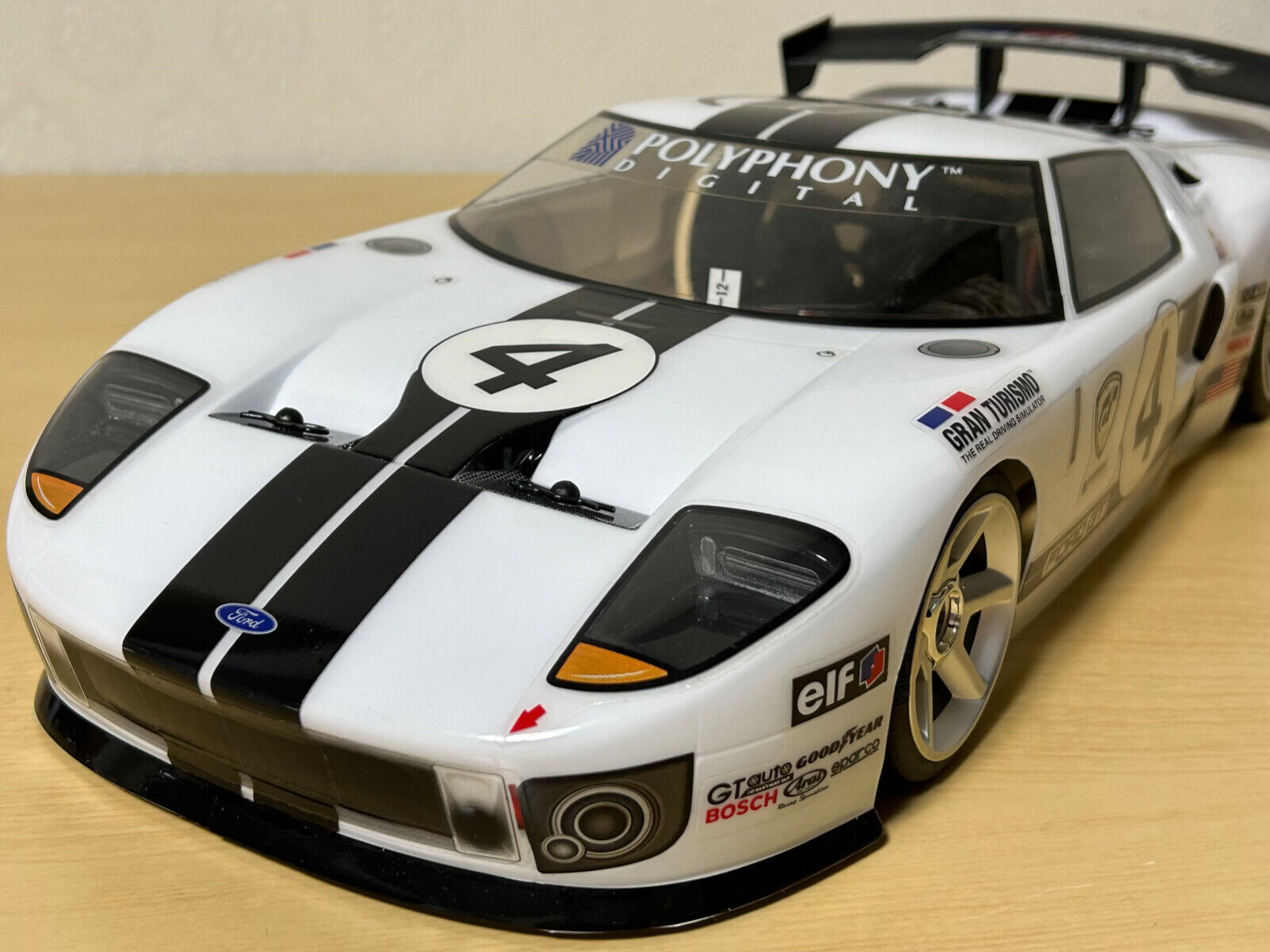 HPI R/C 1/10 Ford GT LM Race Car Spec II designed by Gran HPI R/C 1/10 Ford GT LM Race Car Spec II designed by Gran