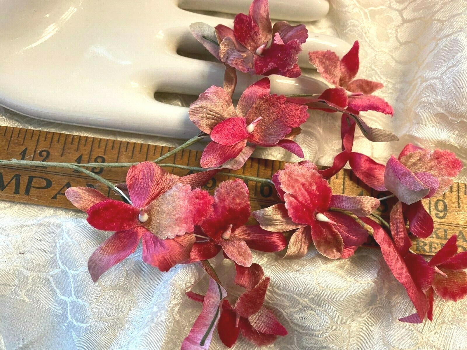 vintage velvet millinery orchid flowers 1940s 1 spray made in Japan romance pink