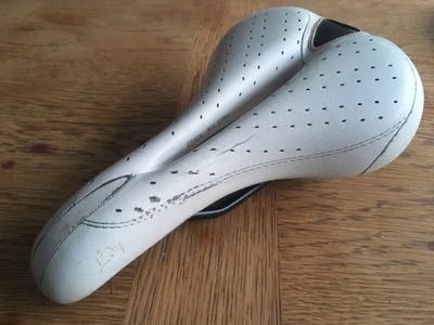 Selle Italia SLS Lady Flow Manganese //NEU// Fahrradsattel Sattel Saddle Women Rot
