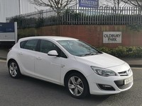 2015 Vauxhall Astra 1.4i 16V SRi 5dr HATCHBACK Petrol Manual