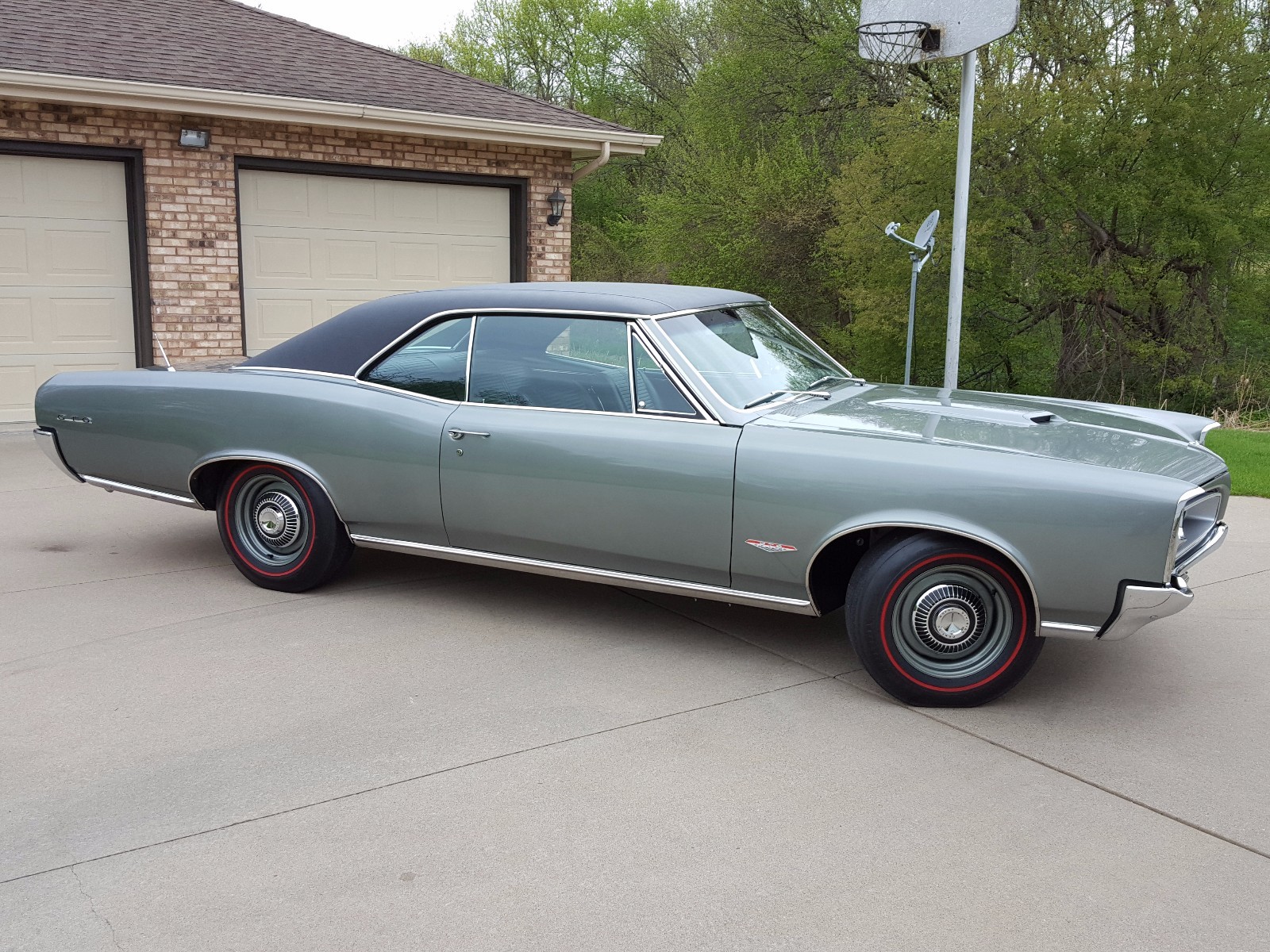 Palmetto Green 1966 Pontiac GTO 4 Spd 389/360Hp Tri Power A/C