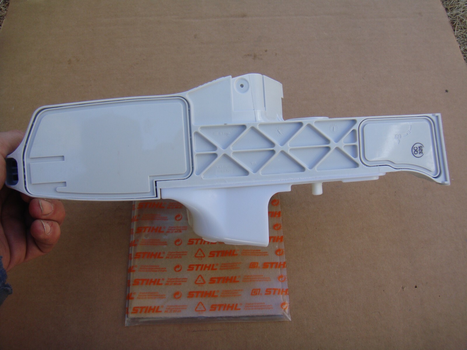 GENUINE STIHL MS311 MS391 MS362 MS400C CHAINSAW FUEL TANK HANDLE & FUEL LINE