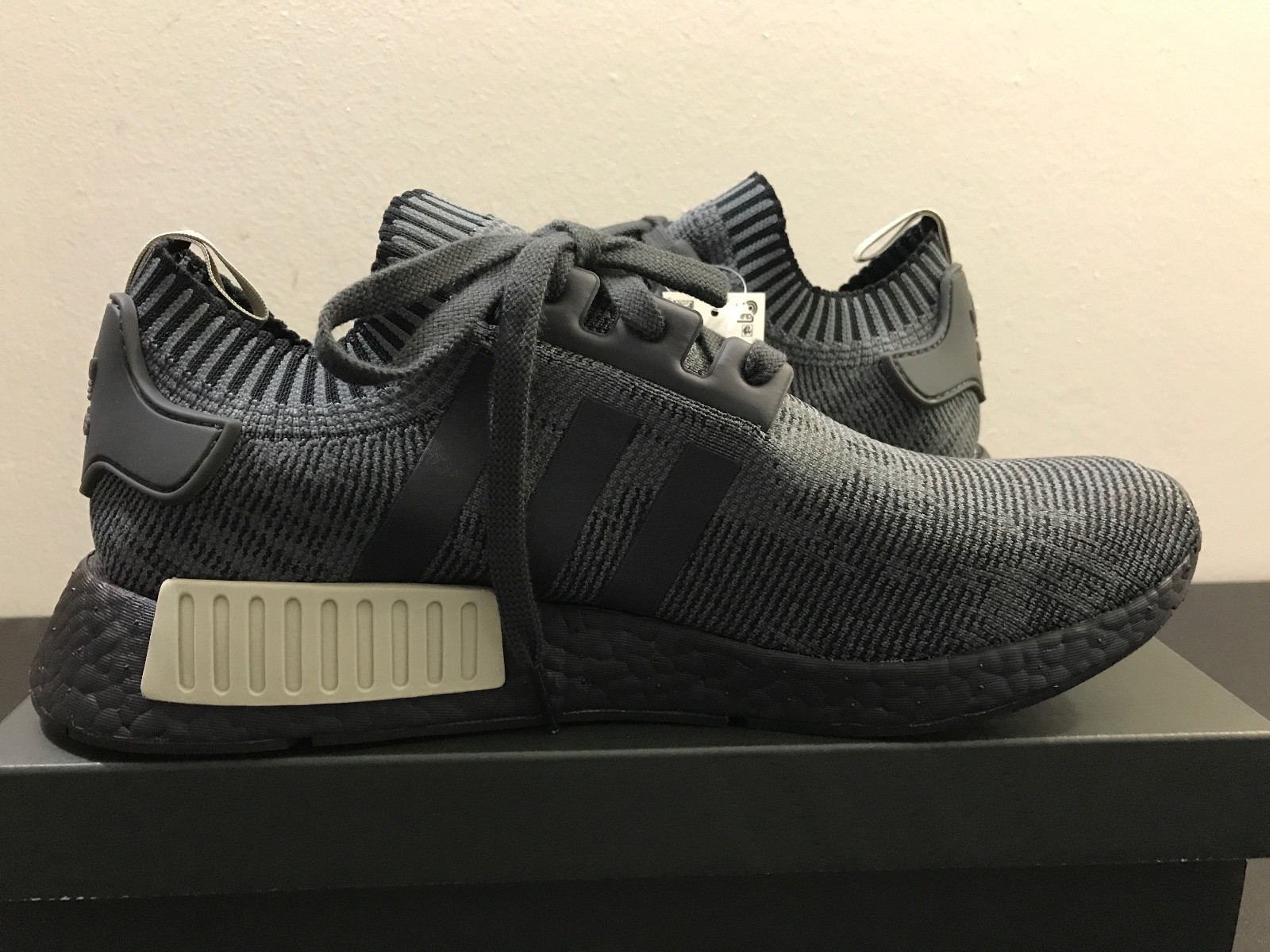aq1248 nmd