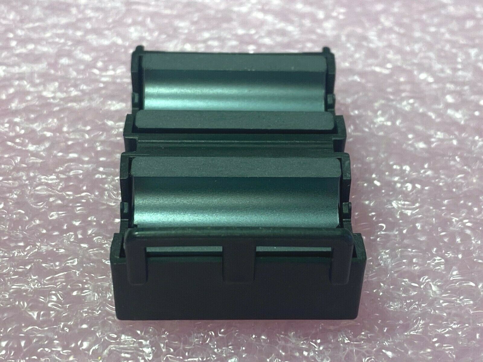 LOT OF 4 FAIR RITE  0443167251 FERRITE CABLE SNAP IT SUPPRESSION 9.85MM