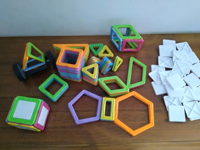 kogan magnetic tiles