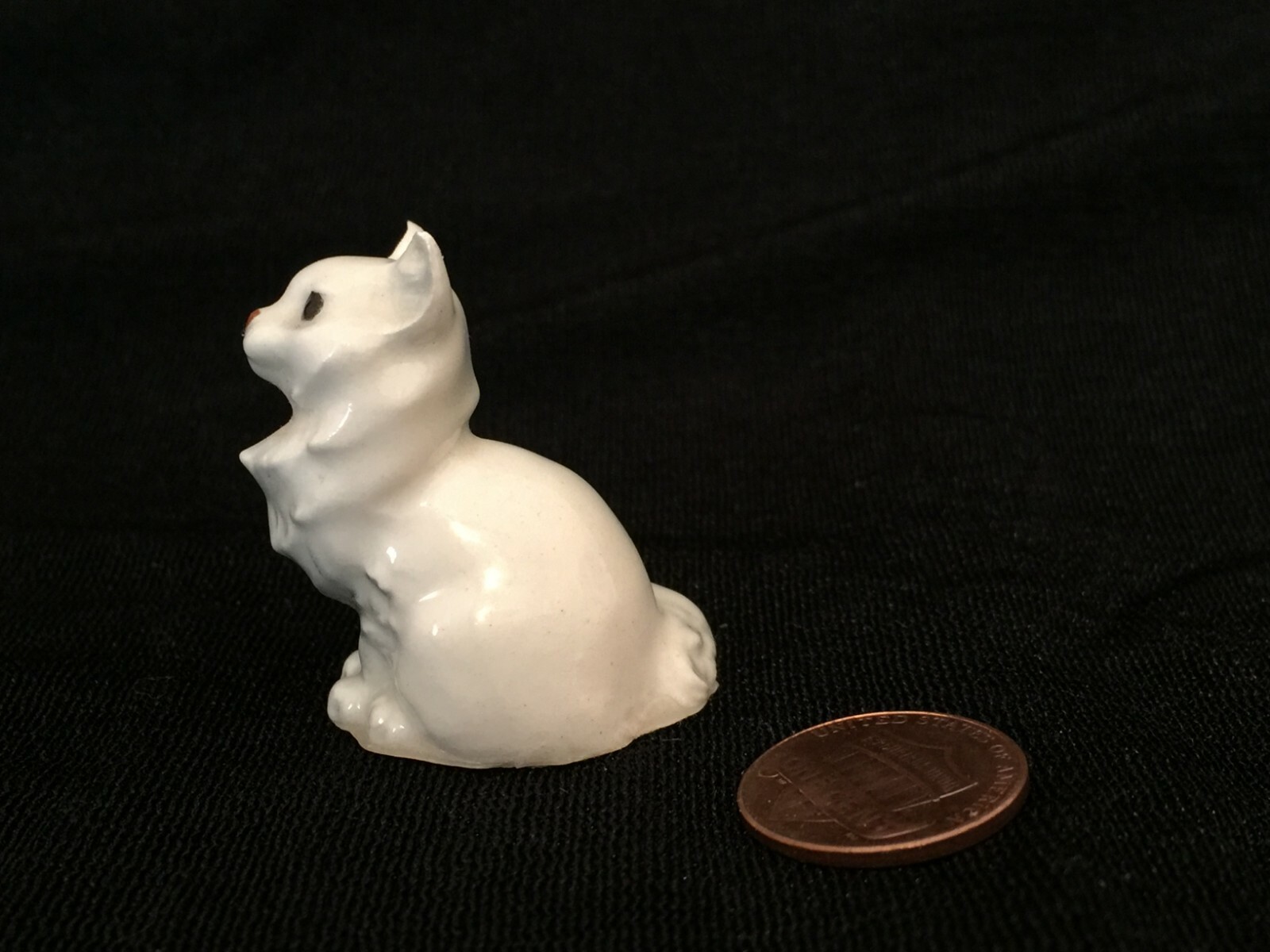 Miniature Ceramic White Persian Cat Figurine Mini Animal Hagen-Renaker Look