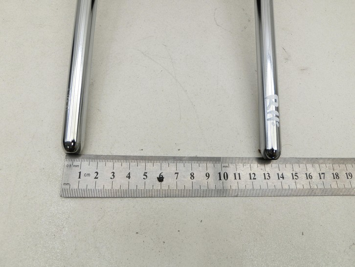 BMW X1 E84 X18D 09-12 Kopfstütze Rechts Hinten  - Bild 2