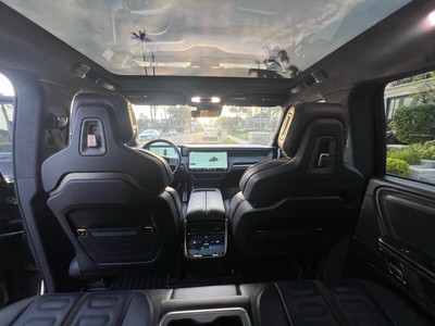 image 7 of interior