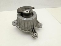 Mercedes S213 E220d 17-21 CDI 2,0 143KW Motorlager Motorhalter Links Vorne Mercedes S213 E220d 17-21 30.03.2017... Vorschau 2