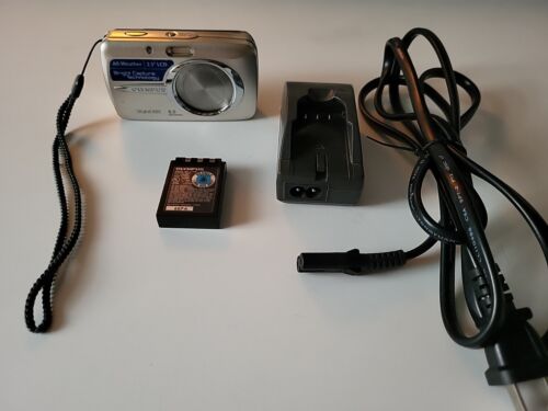 Olympus Stylus 600 Digital Camera 6.0 Megapixel + Battery Olympus Stylus 600 Digital Camera 6.0 Megapixel + Battery