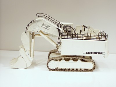 Liebherr 996 Shovel WHITE 1/50 Conrad 2811 N.MIB