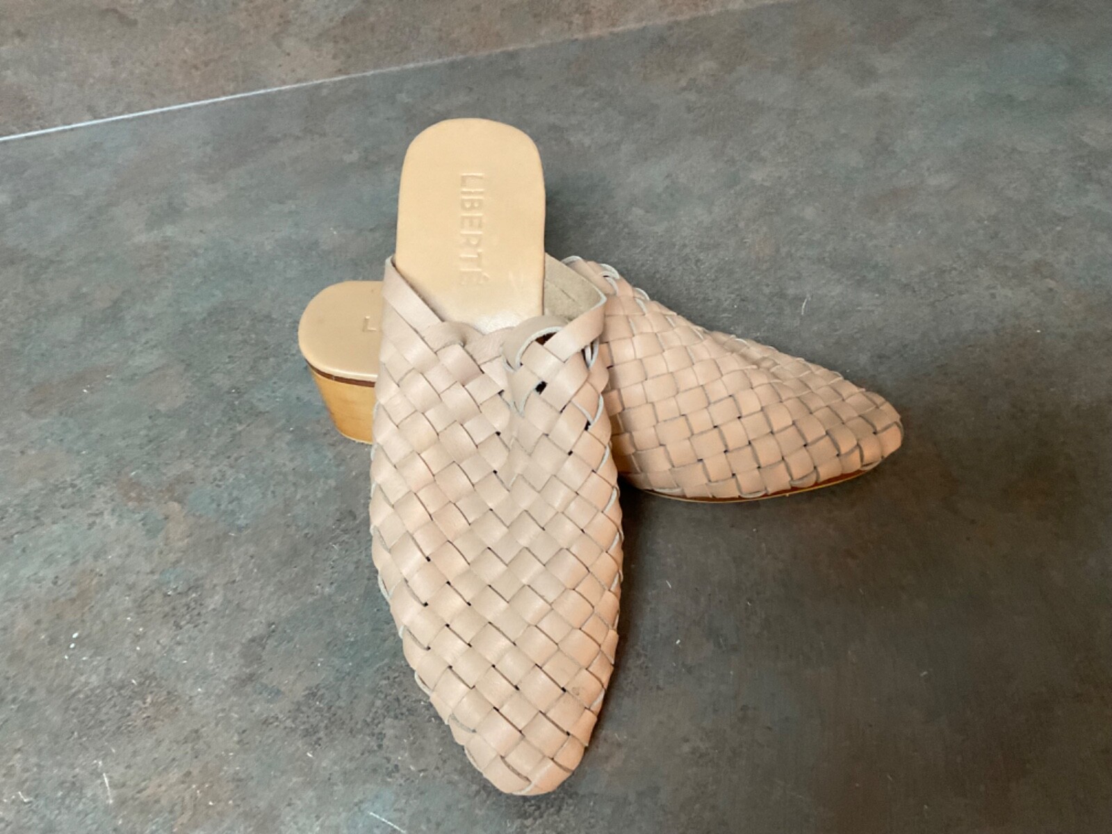Women's LIBERTE Beige Woven Leather Mules Shoes Size 41