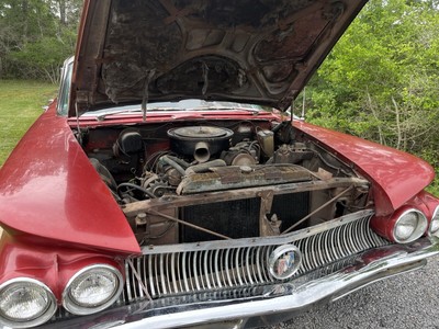 Owner 1960 Buick Invicta Red RWD Automatic