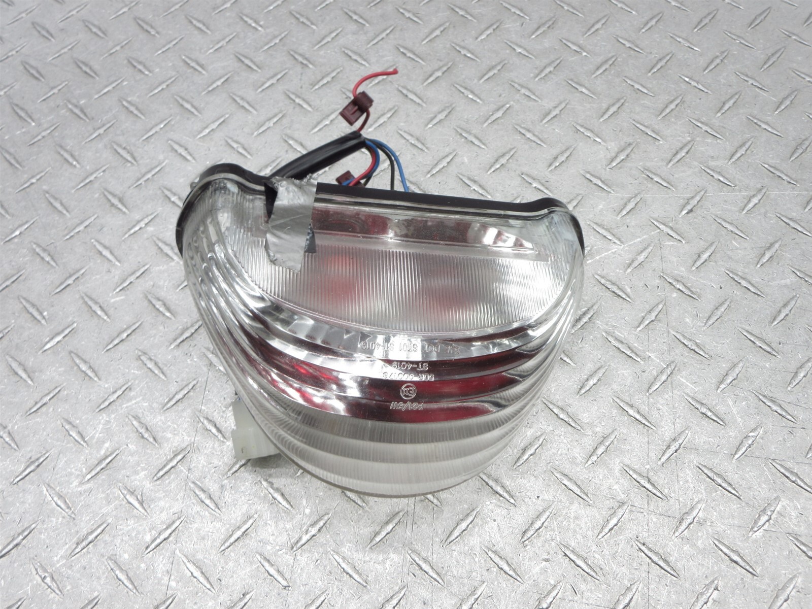 イセヤンL 2002 02-06 Kawasaki ZX1200 ZX12R Taillight Tail Rear Back