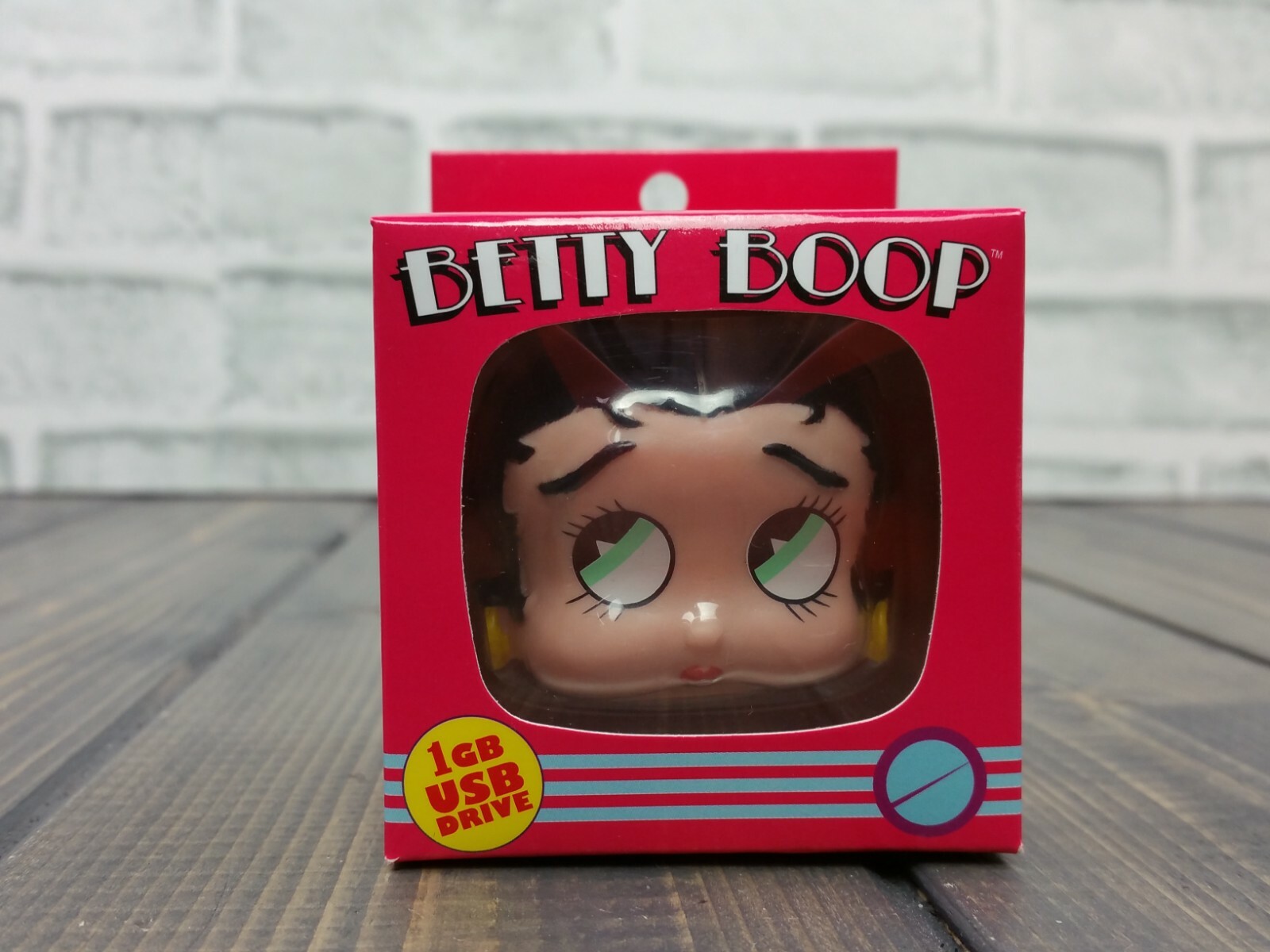 ベディ・ブープ BRAND NEW - Classic Betty Boop 1GB USB Drive - King Features