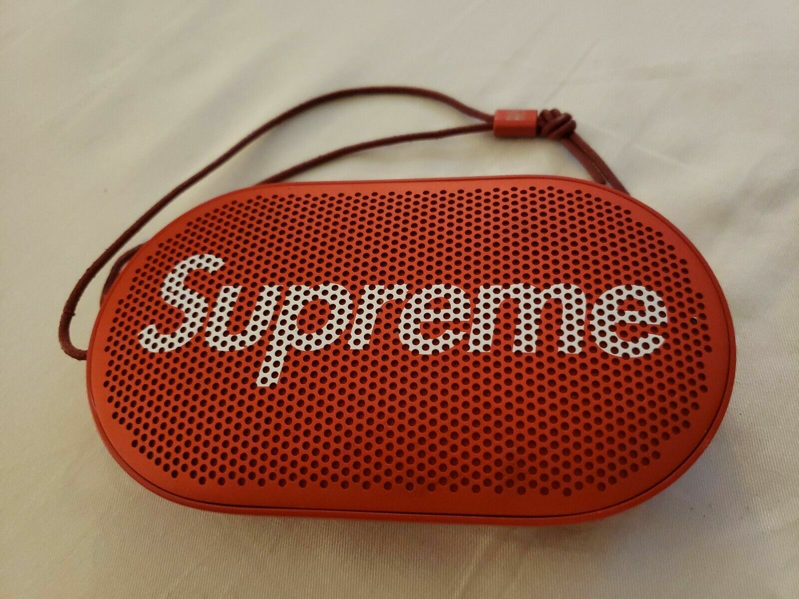Supreme X Bang & Olufsen B&O Red Beoplay P2 Portable Supreme X Bang & Olufsen B&O Red Beoplay P2 Portable