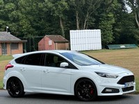 2017 [67] FORD FOCUS 2.0 TDCI ST-3 AUTO POWERSHIFT [185] 5DR WHITE MASSIVE SPEC