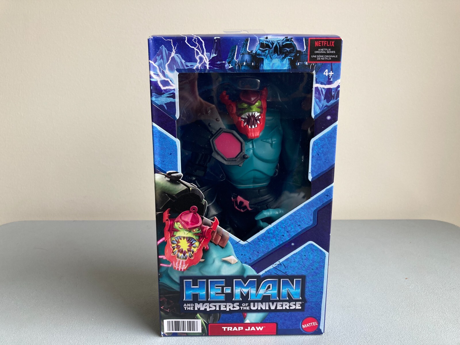 HE-MAN AND THE MASTERS OF THE UNIVERSE 8.5" TRAP JAW NETFLIX MOTU CARTOON KRONIS