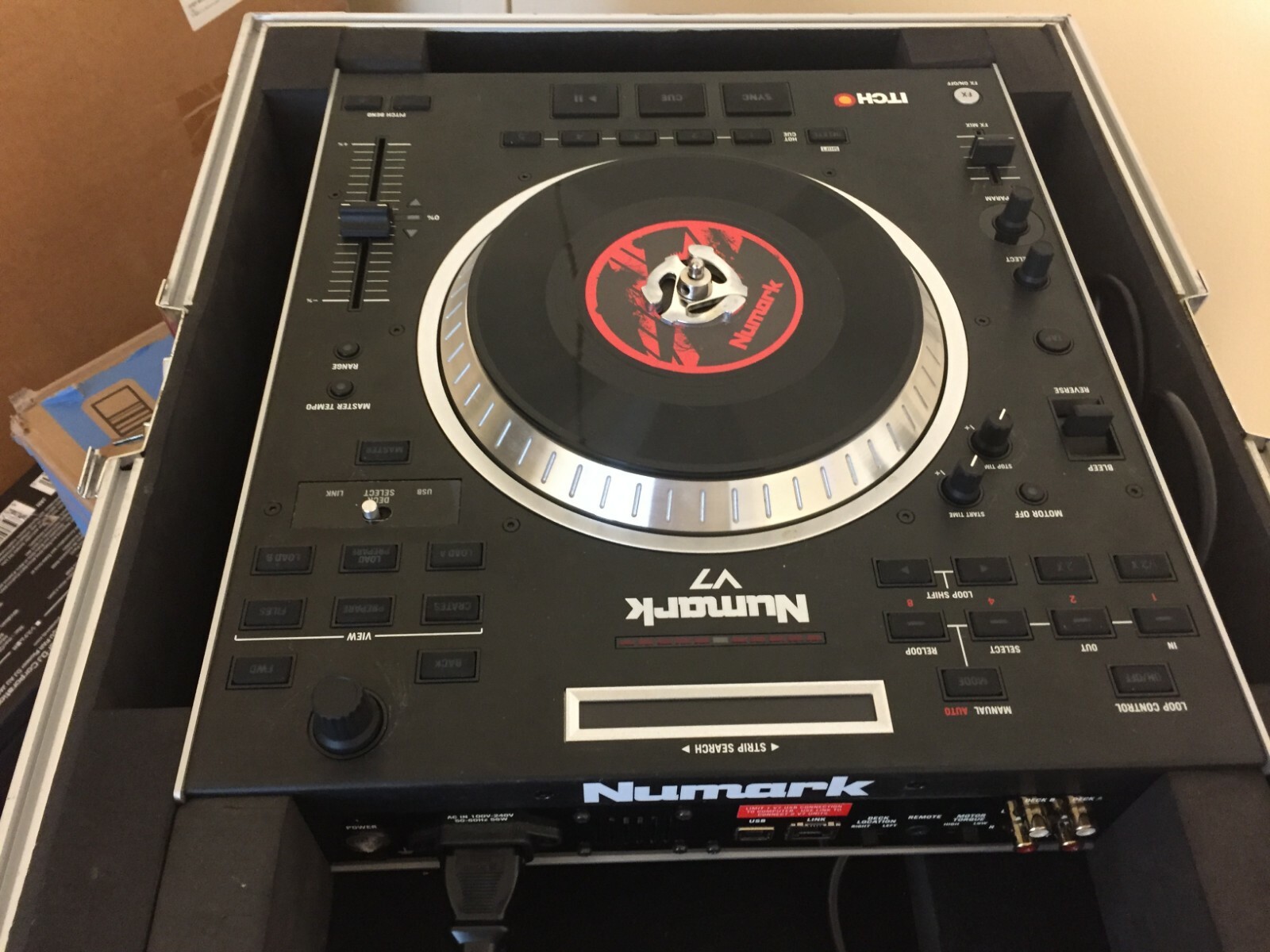 Numark v7 ITCH Motorized DJ Single Controller Turntable with hard road case