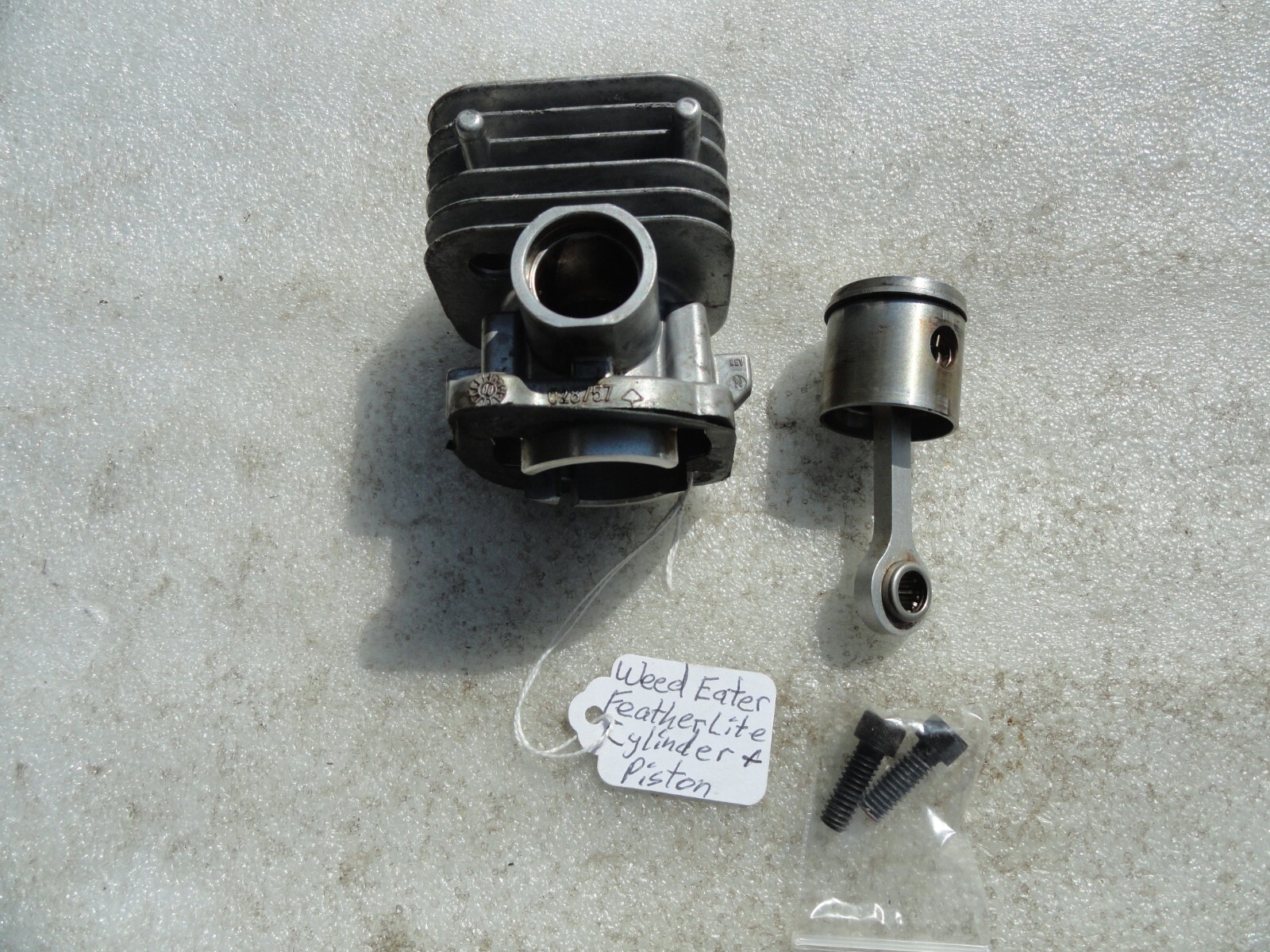 Featherlite 18cc Trimmer Engine Cylinder And Piston