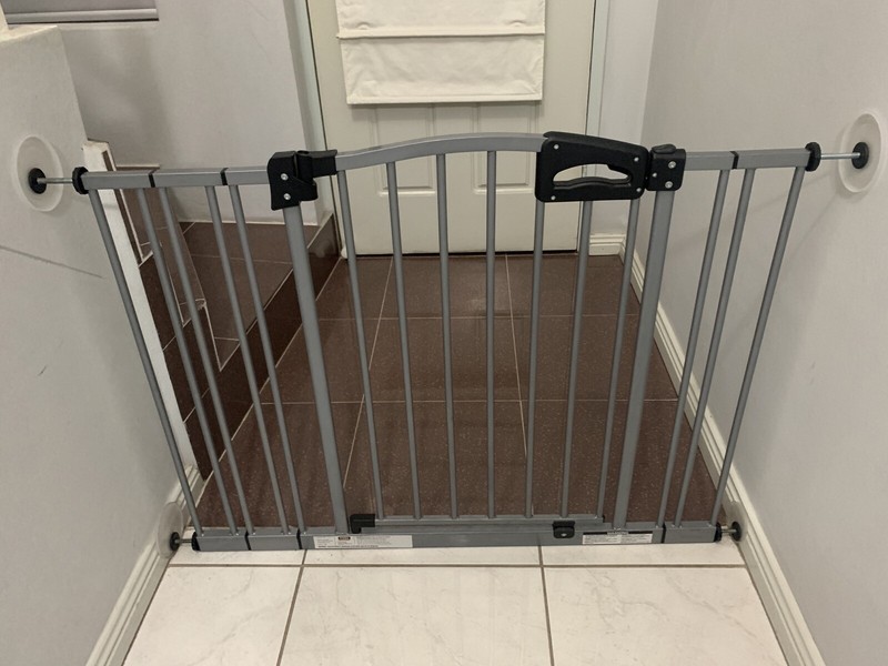 baby safety gates for sale