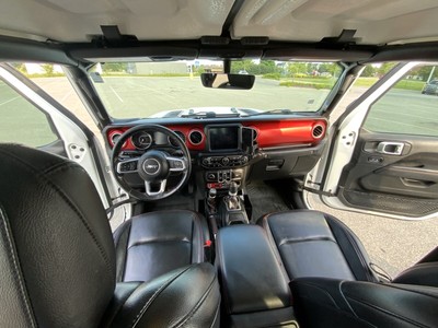 image 14 of interior