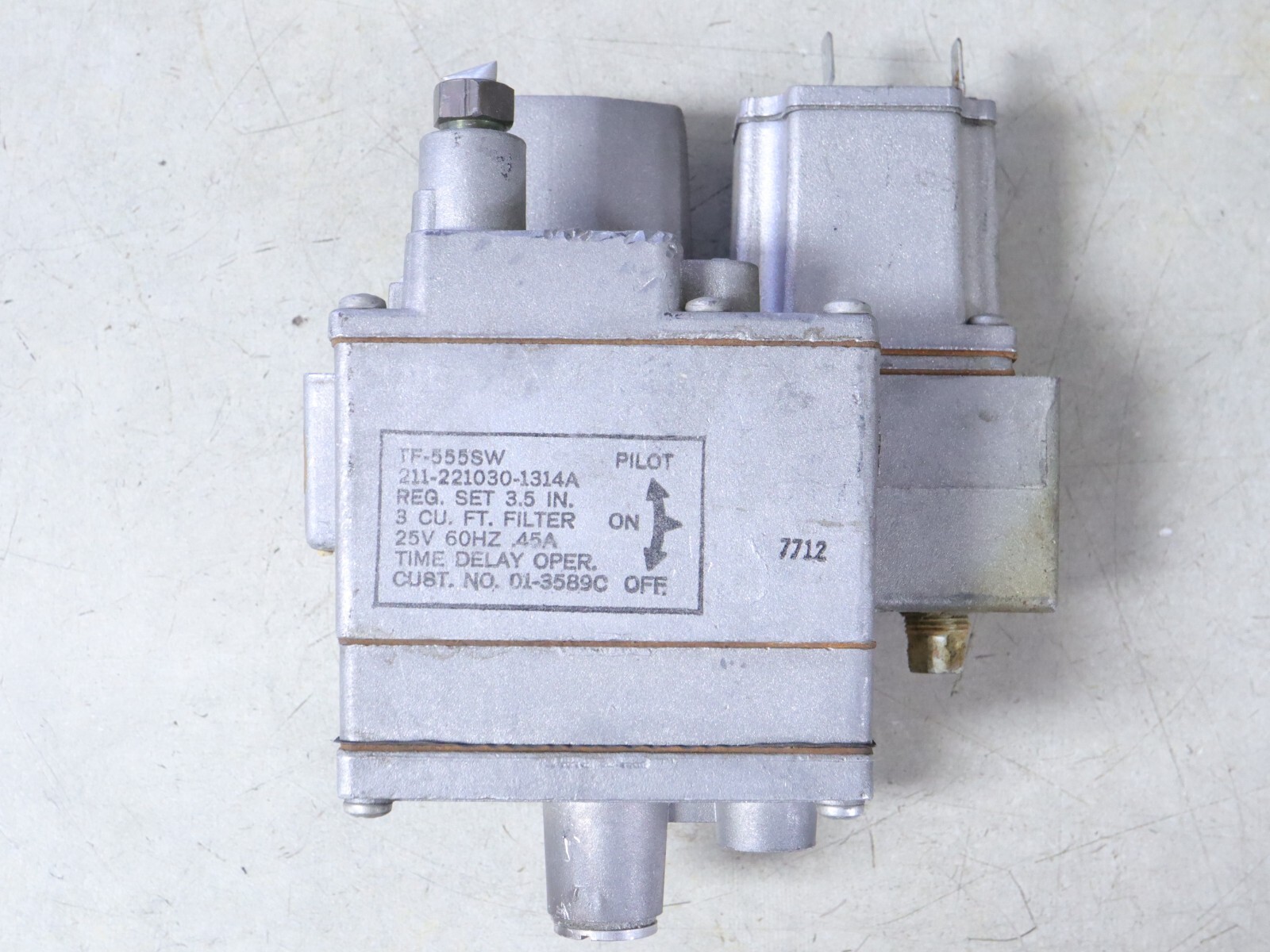 ESSEX 211-221030-1314A HVAC Furnace Gas Valve TF-555SW SX-211SW | eBay