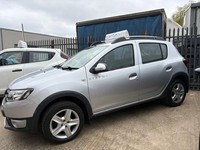 2013 Dacia Sandero Stepway 1.5 dCi Laureate Euro 5 5dr HATCHBACK Diesel Manual