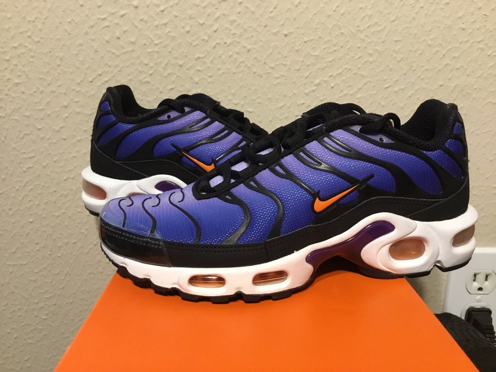 Air max plus og top white blue