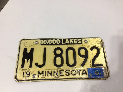 1960 MINNESOTA 10,000 LAKES STATE License Plate MJ8092 With 1961