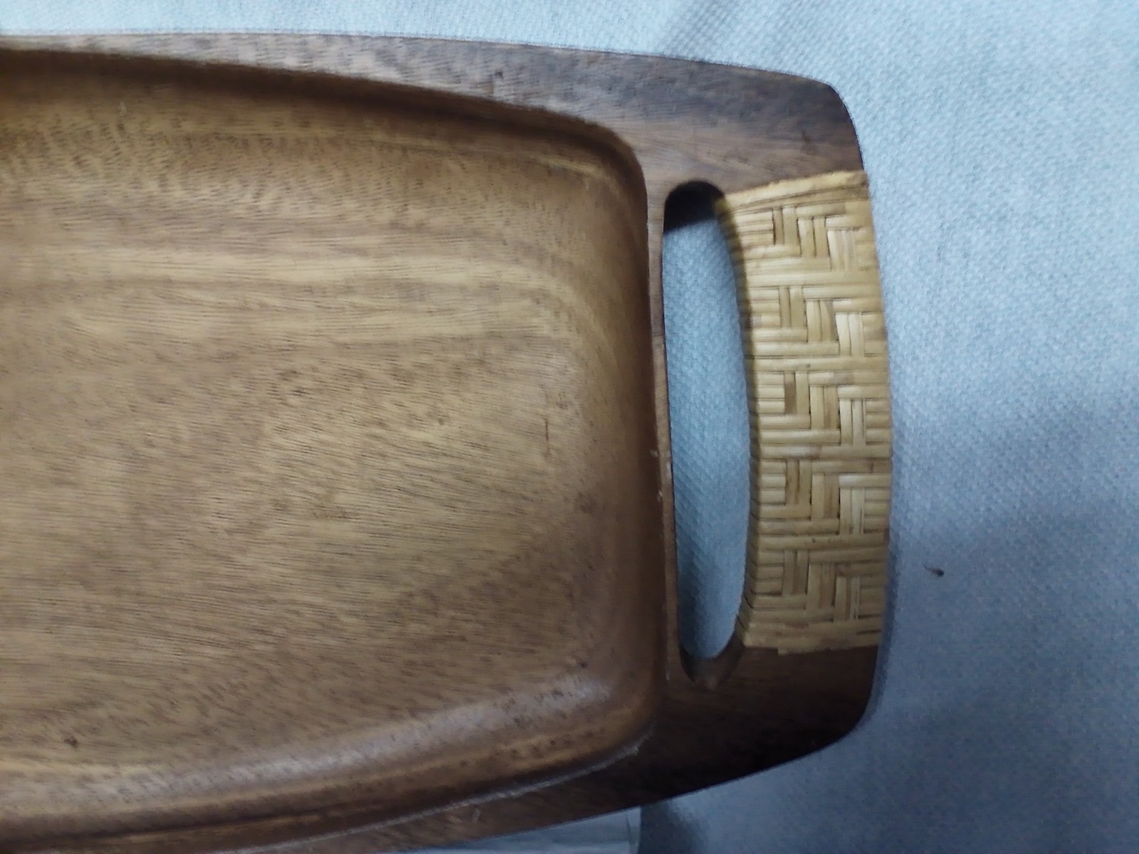 Wood MONKEY POD serving tray Phillipines 20.5