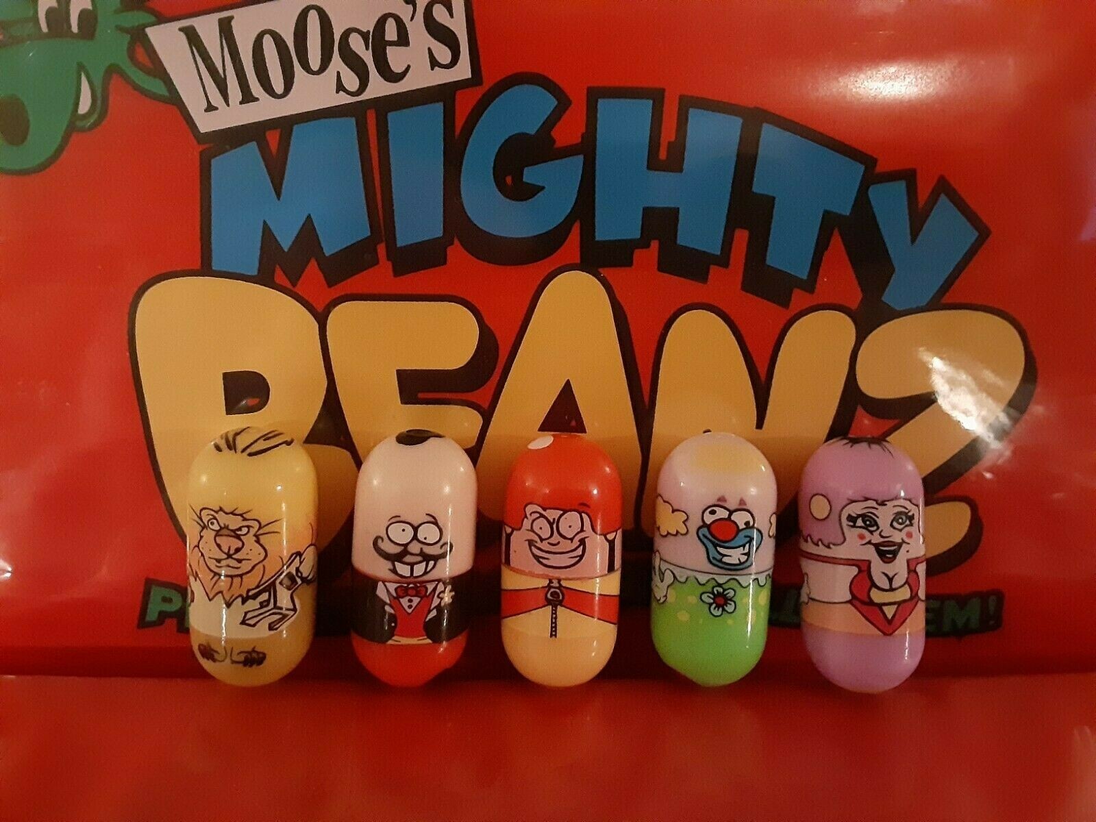 Series 1 VINTAGE Mighty Beanz 2002; HARD TO FIND; Full team of 5