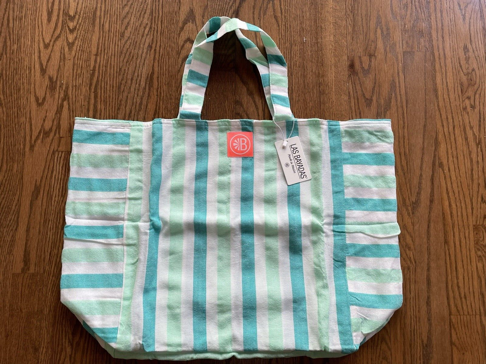 Las bayadas deals beach bag