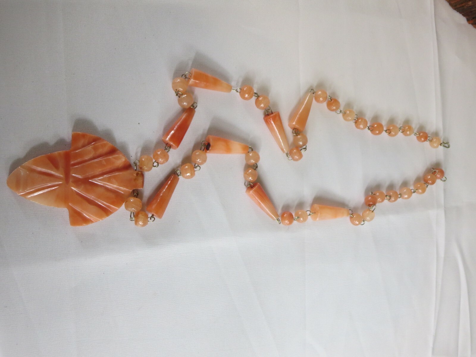 VINTAGE PINK ROSE QUARTZ BEAD NECKLACE/ HAND CARVED MASK 24