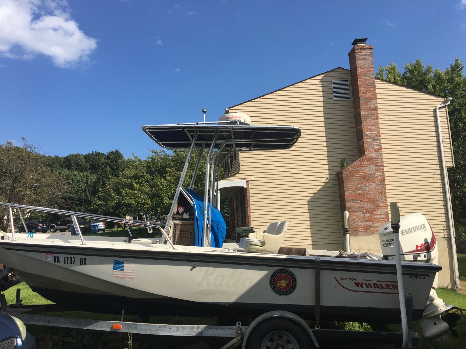 BOSTON WHALER