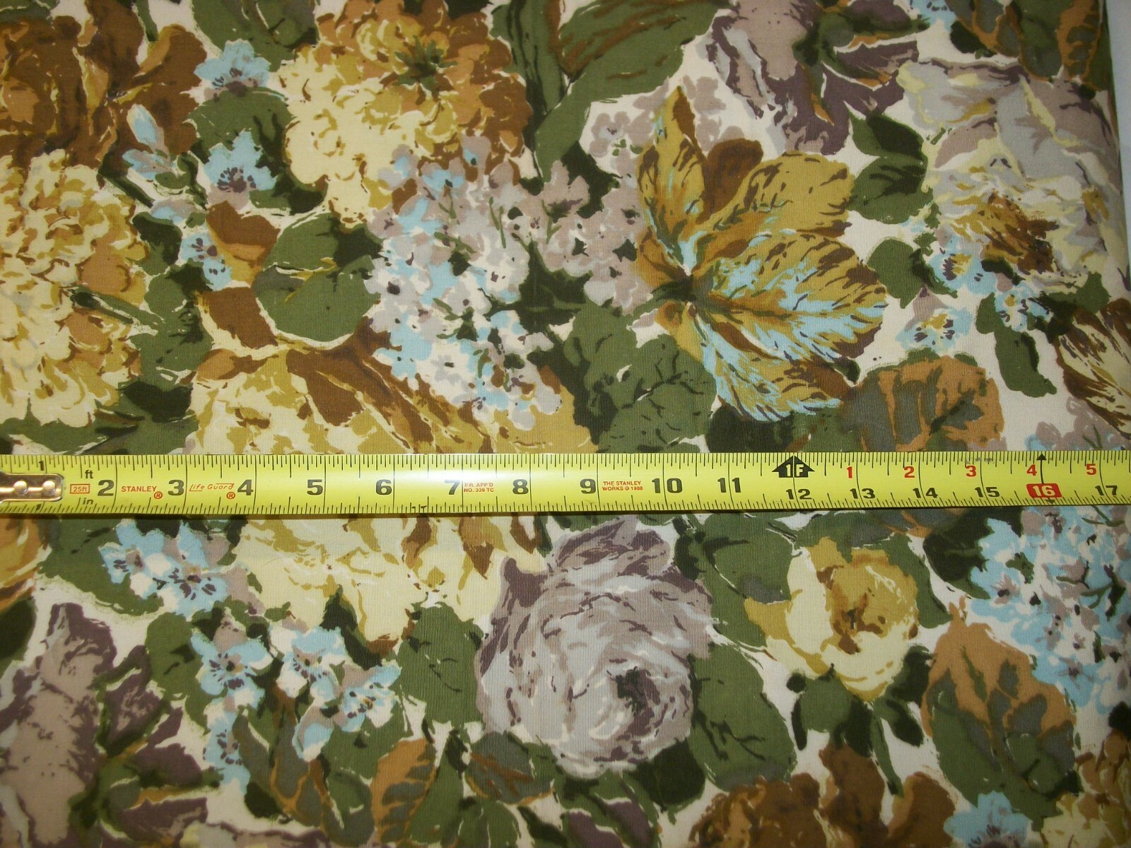 Vtg Screen Print Fabric Dorchester Muted Floral Fabric 8.9 Yards Hydrangea Tulip