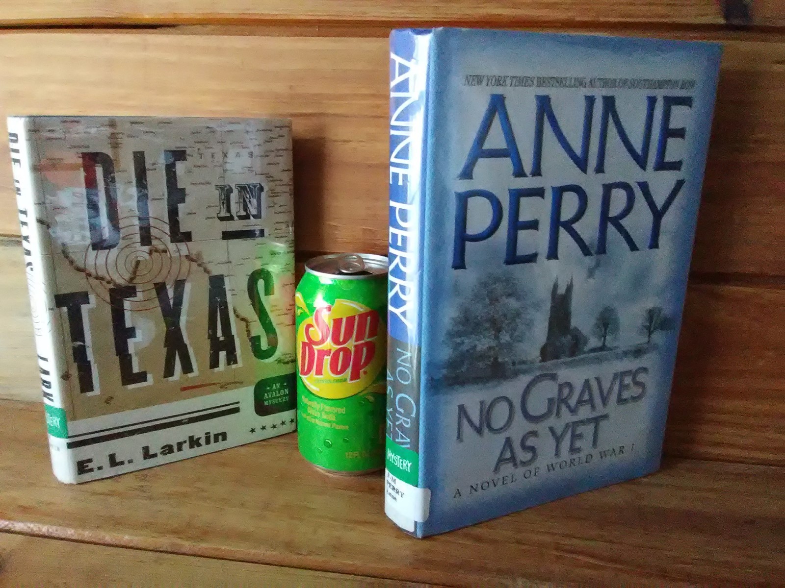 (F70) LOT OF 24 MYSTERY BOOKS (PRE-OWNED / FORMER LIBRARY / GOOD CONDITION)