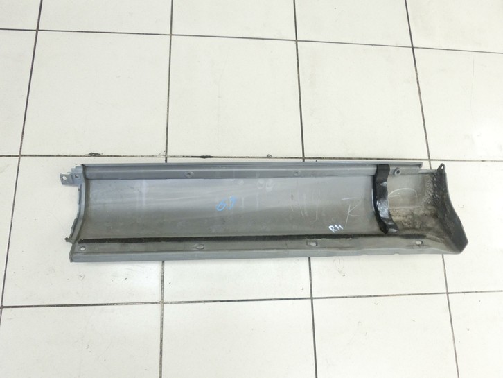 Lexus LS400 94-97  Schwellerverkleidung Rechts Hinten 6P3 - Bild 4