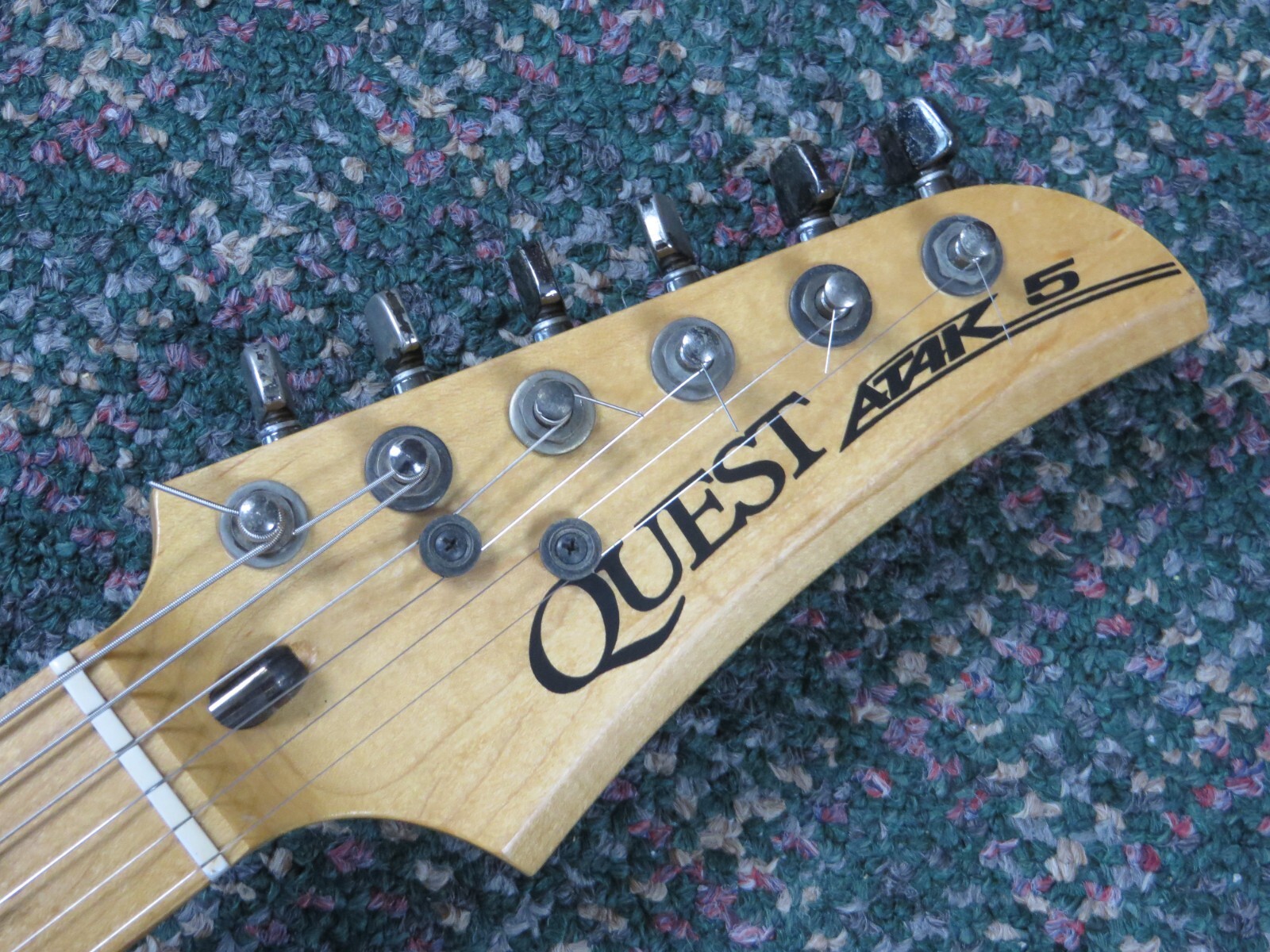 【QUEST 】ATAK 5 マツモク製 ギター 1984 Quest Atak 5 Electric Guitar in Black – Southside Guitars