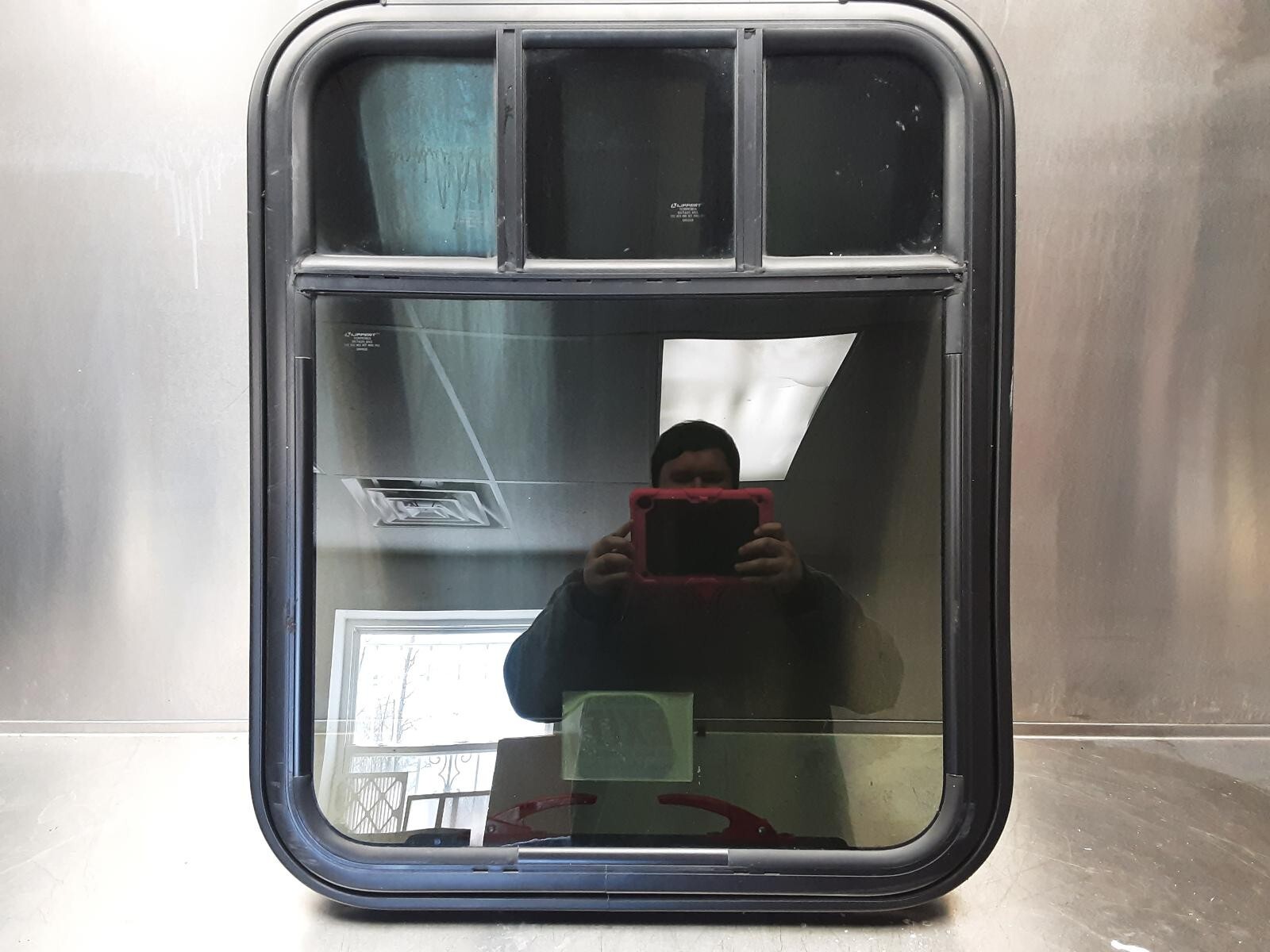 Kinro Egress Dual TT Face Latch 24.5" x 29.94" Window w/ Handles 114515